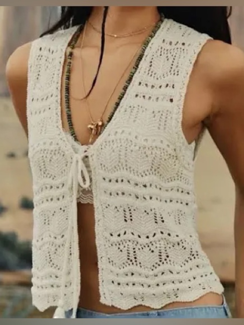 American Eagle Cream Crochet Tie-Front Vest Boho Open Knit Scalloped Medallion L